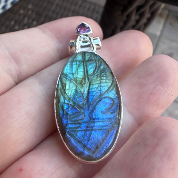 Natural Carving Labradorite & Amethyst 925 Silver Pendant - Picture 5 of 8